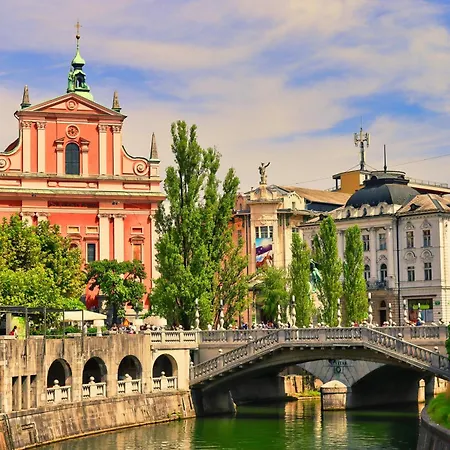 Courtyard Center * Ljubljana