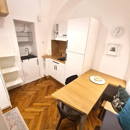 Apartman Courtyard Center