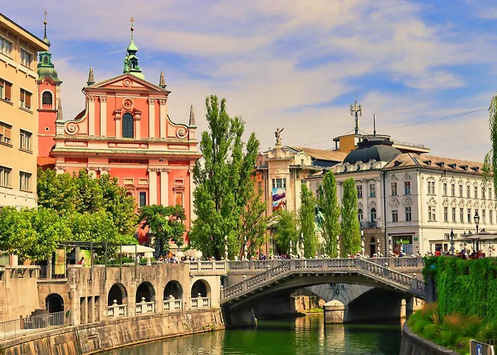 Courtyard Center * Ljubljana